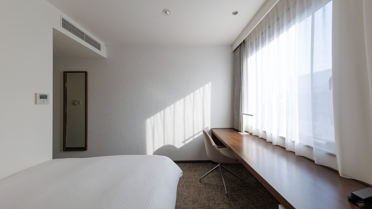 【スタンダードダブル（北館）16㎡】 ビジネスはもちろん観光にも使いやすいお部屋