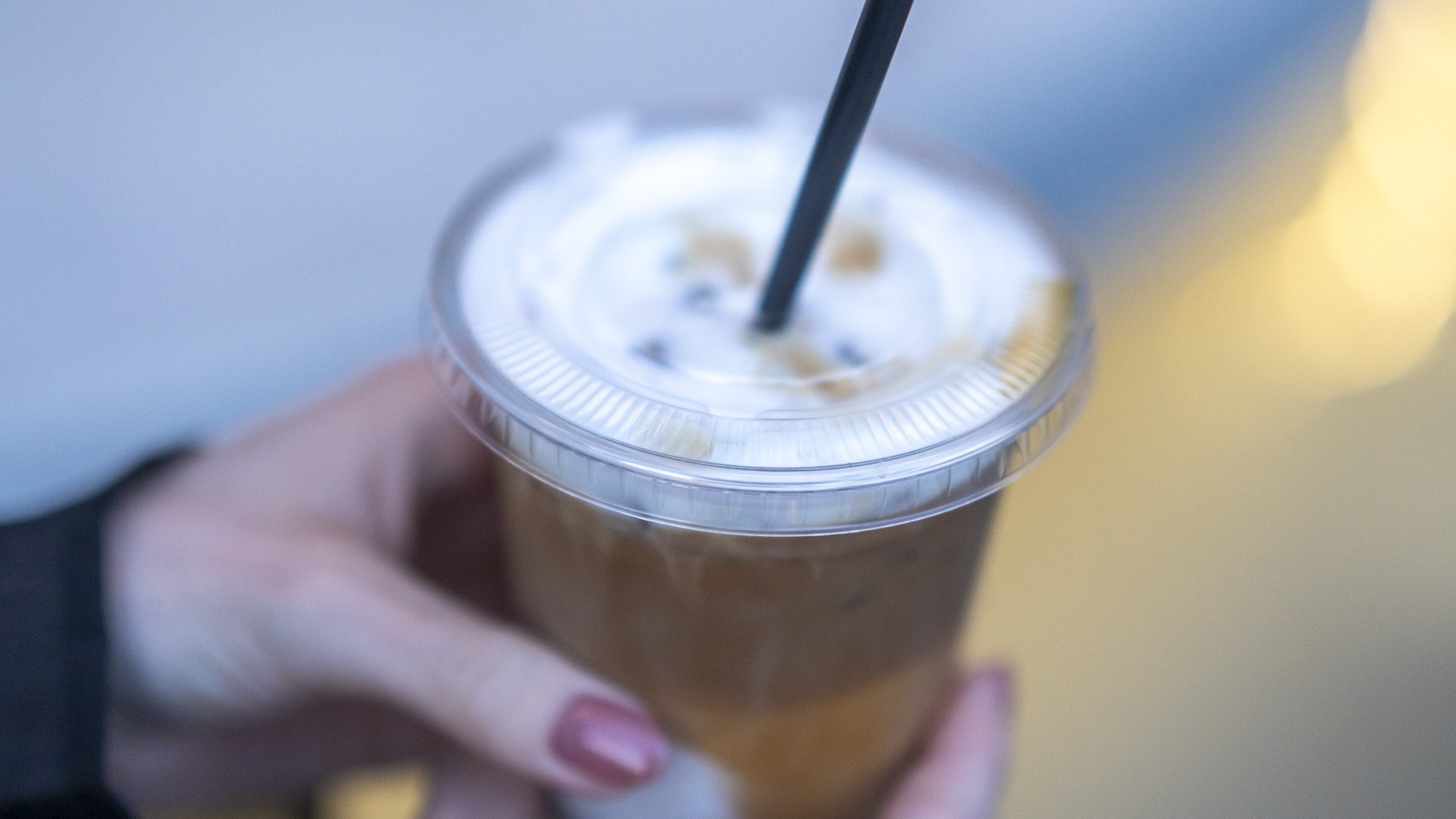 【1泊朝食】朝食Umeii Bakery のパンのクロワッサン等とコーヒーのモーニングセット
