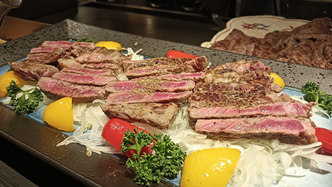 12/23・24・25の3日間限定！クリスマスビュッフェ　アルコール飲み放題とBINGO＆コンサート