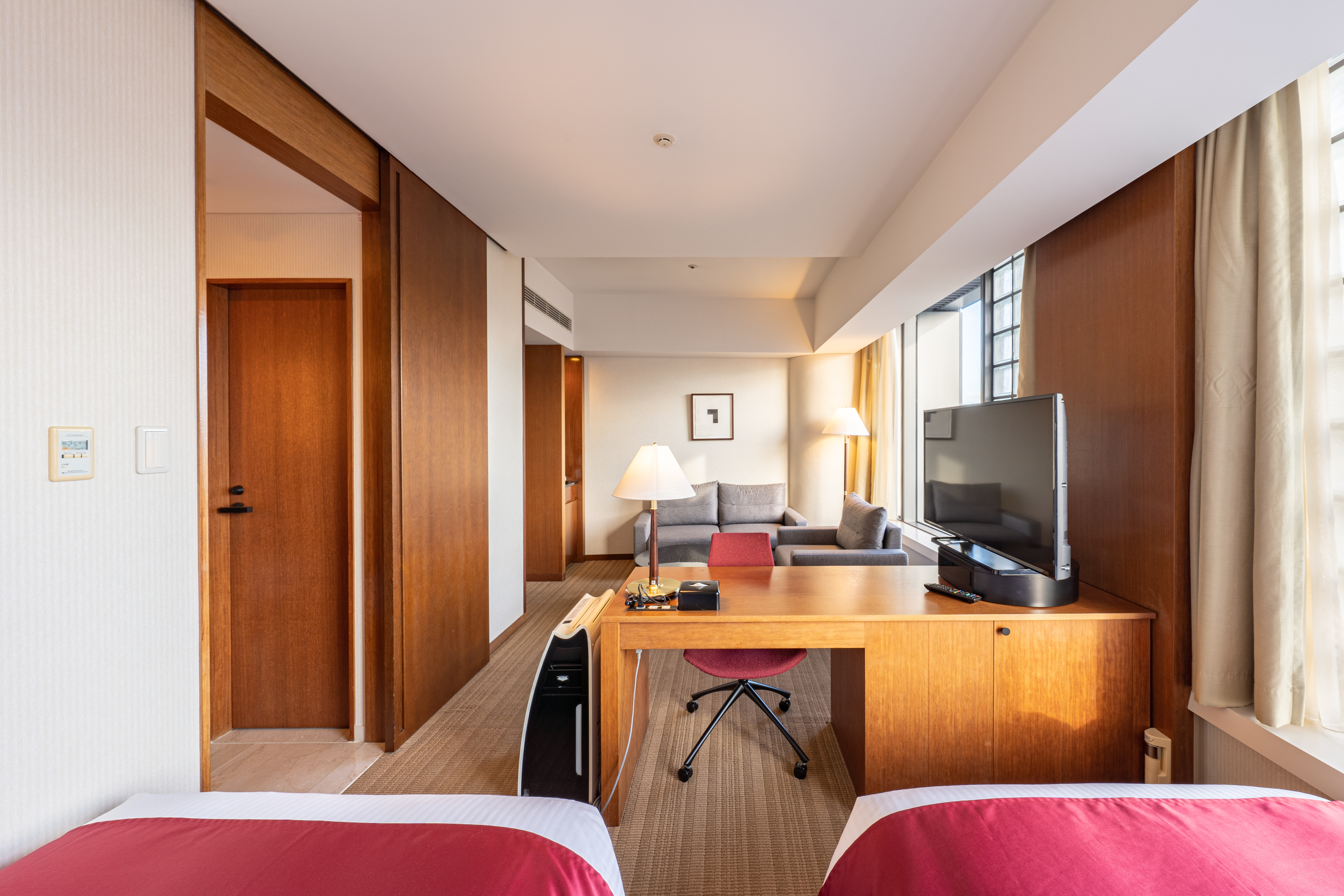 デラックスツイン（37㎡・ベッド幅110cm）