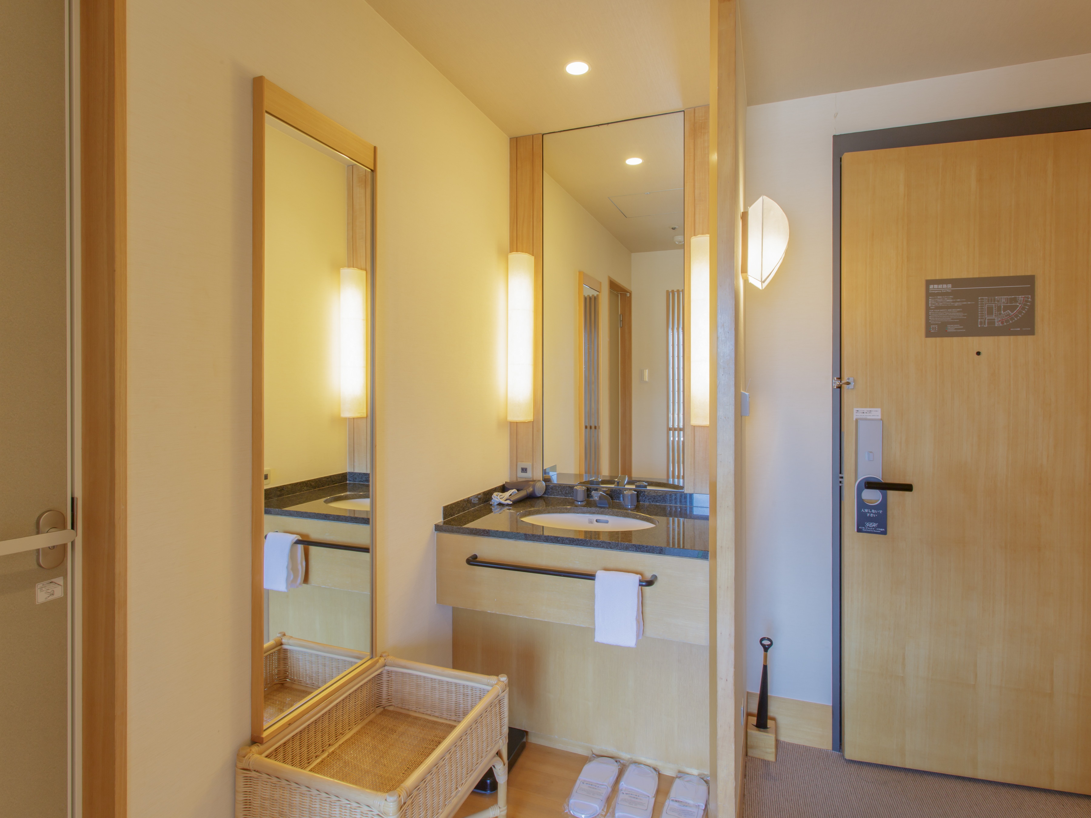 和室6畳（皇居側）