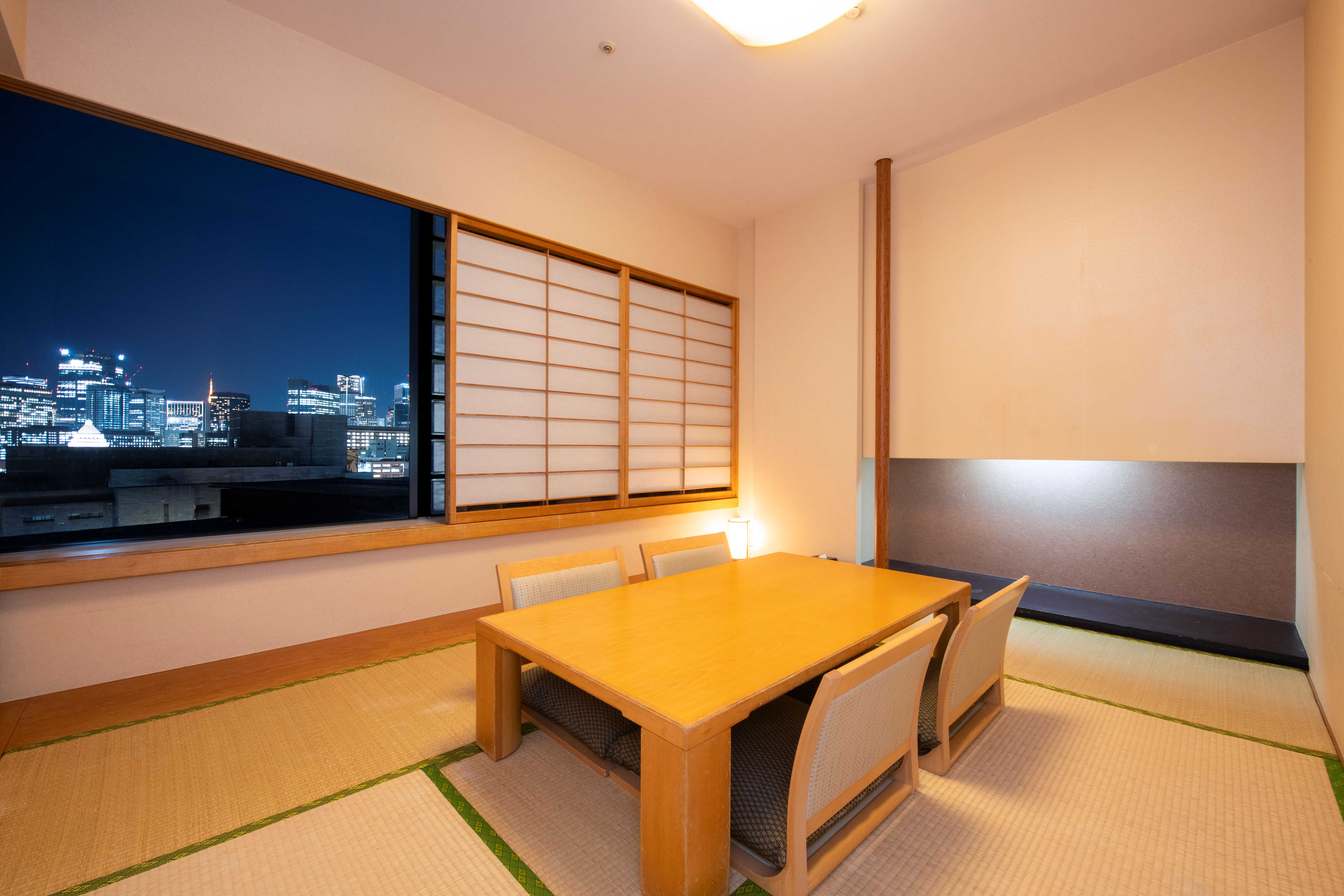 和室6畳（皇居側）