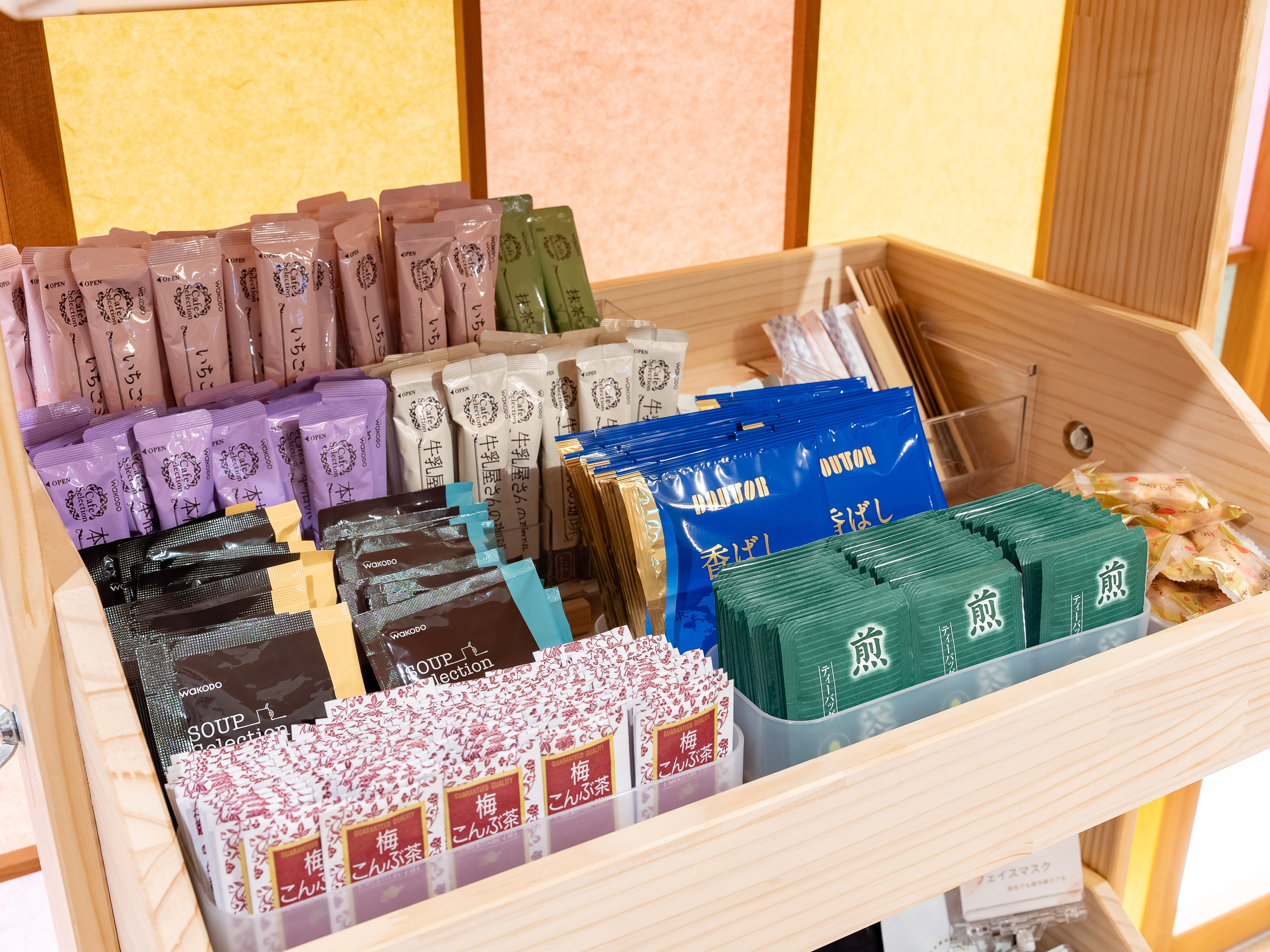 【その他】※本館ご滞在の方限定 アメニティバーからお好きなアイテム3点お選び頂けます