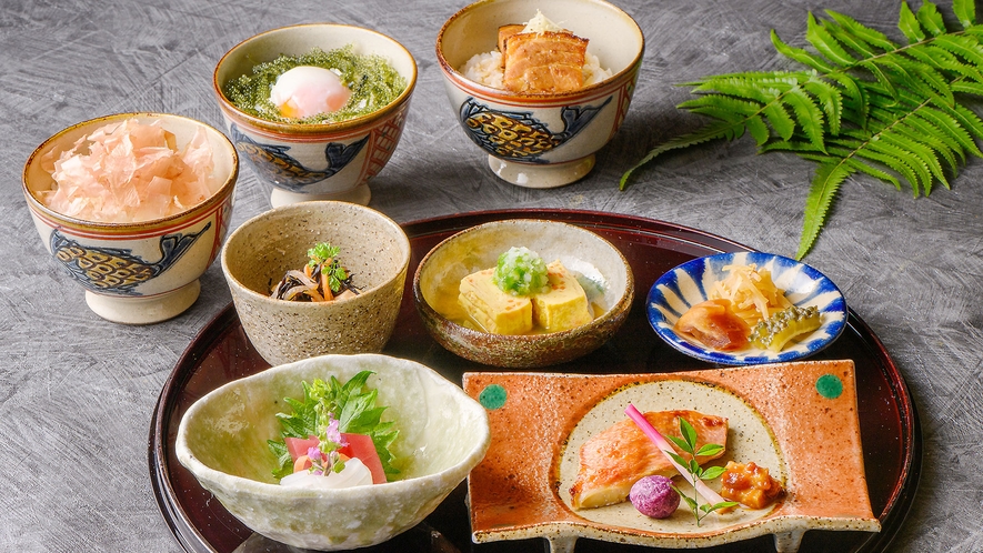 日本料理・琉球料理 佐和の朝食御膳