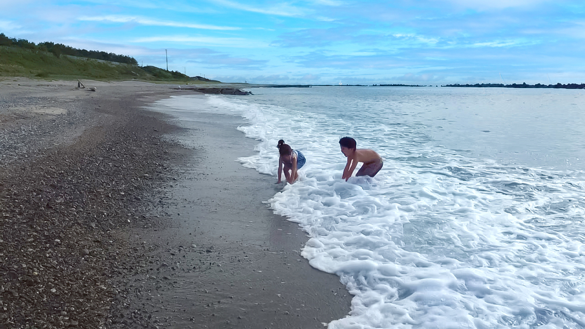 【海沿いの宿】浜辺まですぐそこ。お子さまの大興奮の好立地！