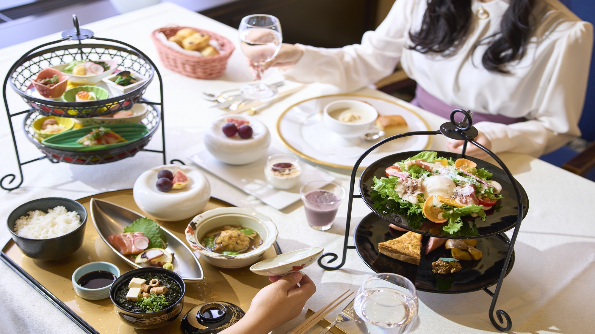 ホテルのご馳走食べ放題 〜中国料理を心ゆくまで！ オーダービュッフェディナー付〜 タワー《2食》