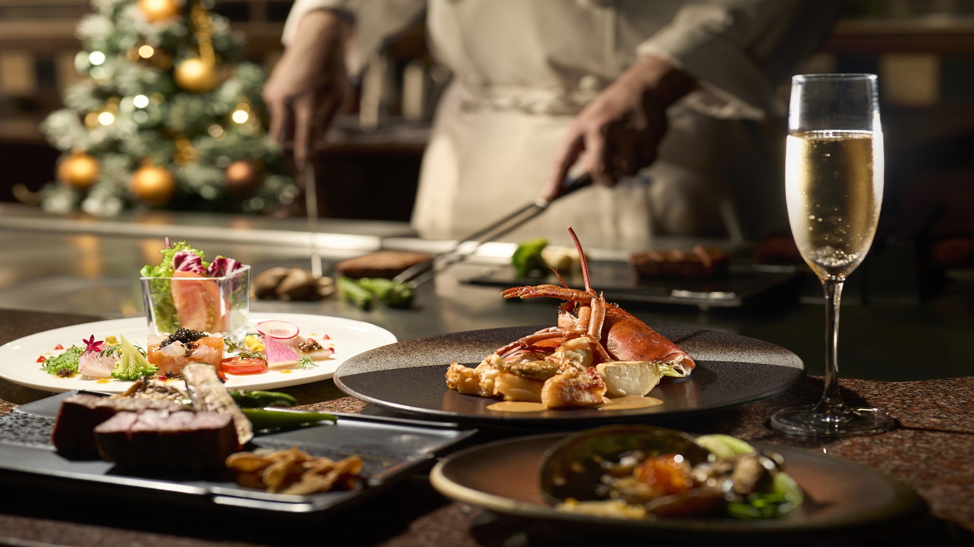 クリスマス限定 28階 鉄板焼クリスマスディナー付プラン〜【28階特別朝食】タワーフロア《2食付》〜