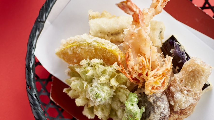 【皿倉】揚げたての天ぷらで”旬”を味わう