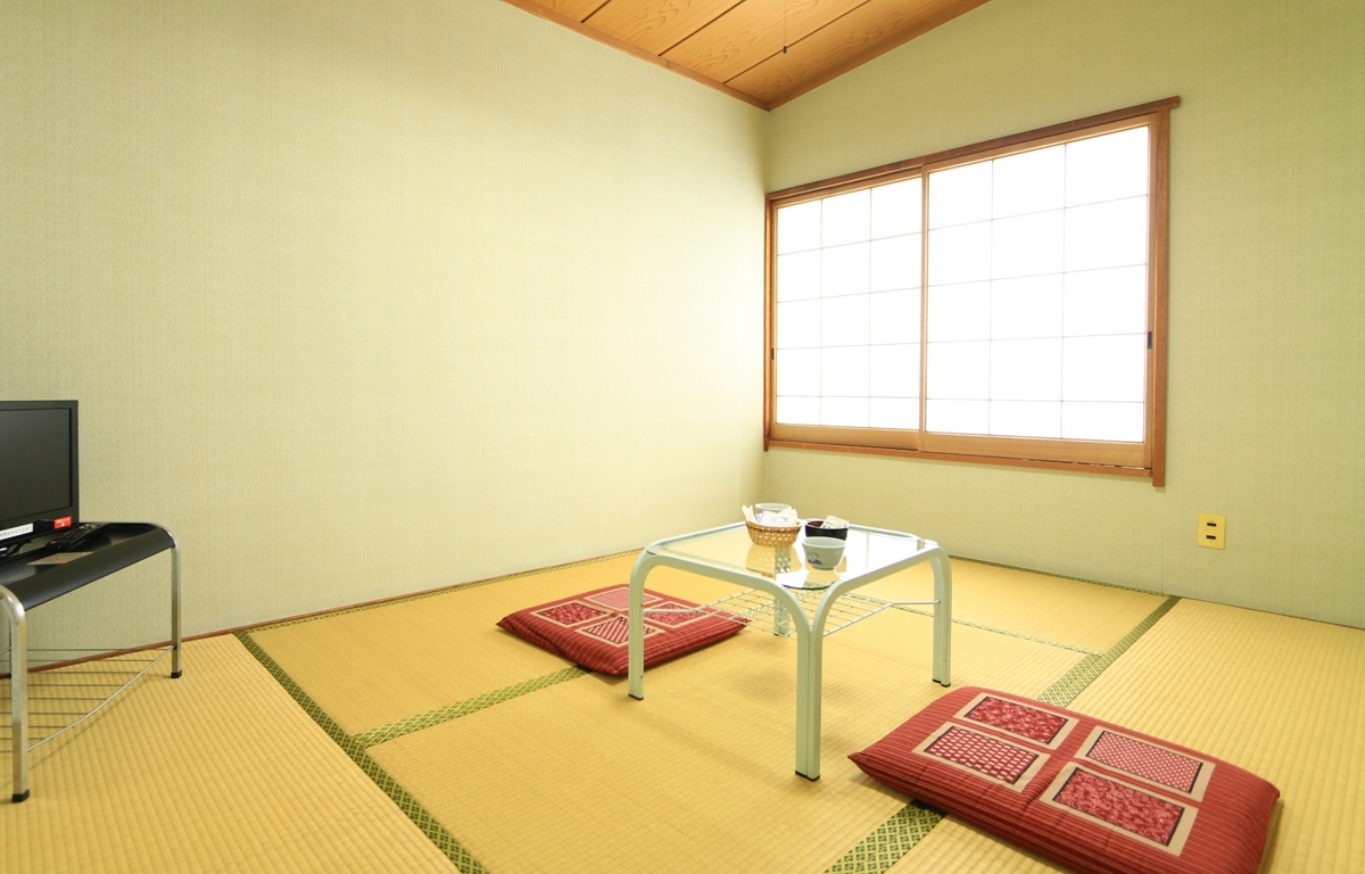 和室6畳のお部屋です