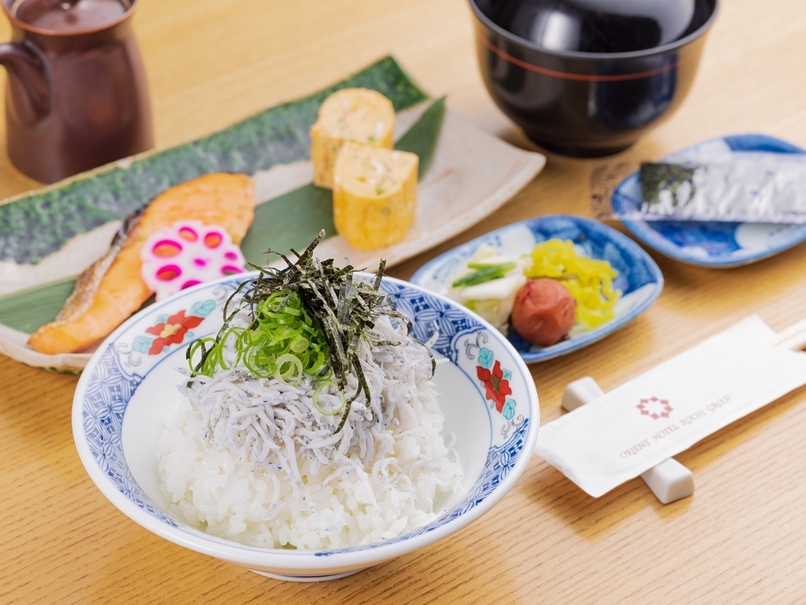 【事前決済】旅館の朝食お泊りプラン【和室部屋】〜大浴場でゆっくりその日の疲れを癒してください〜