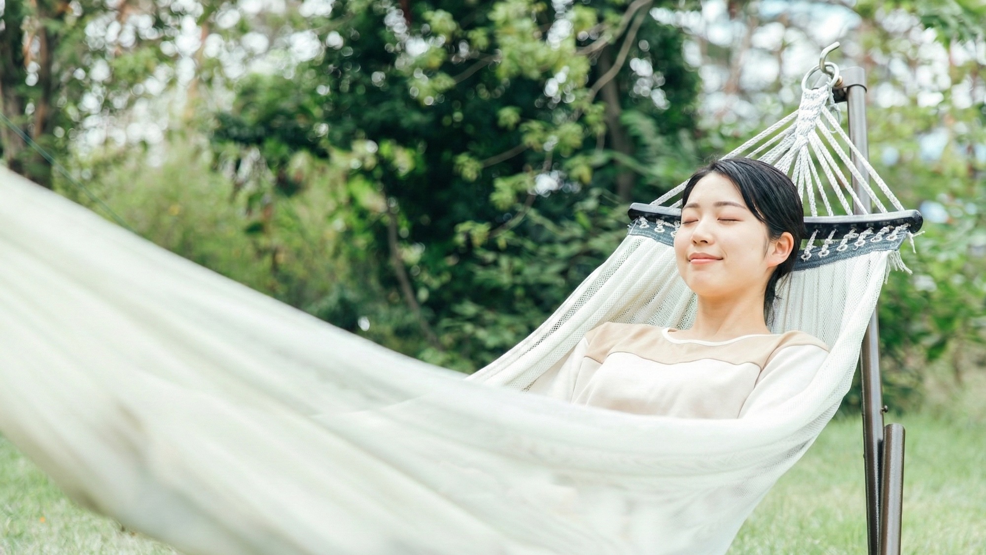 ・【ハンモックタイ】タイ古式マッサージとハンモックの癒しが融合。まったく新しいリラクゼーション体験