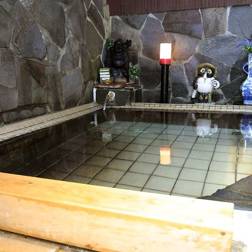 Metasilicic acid-containing spring water quality