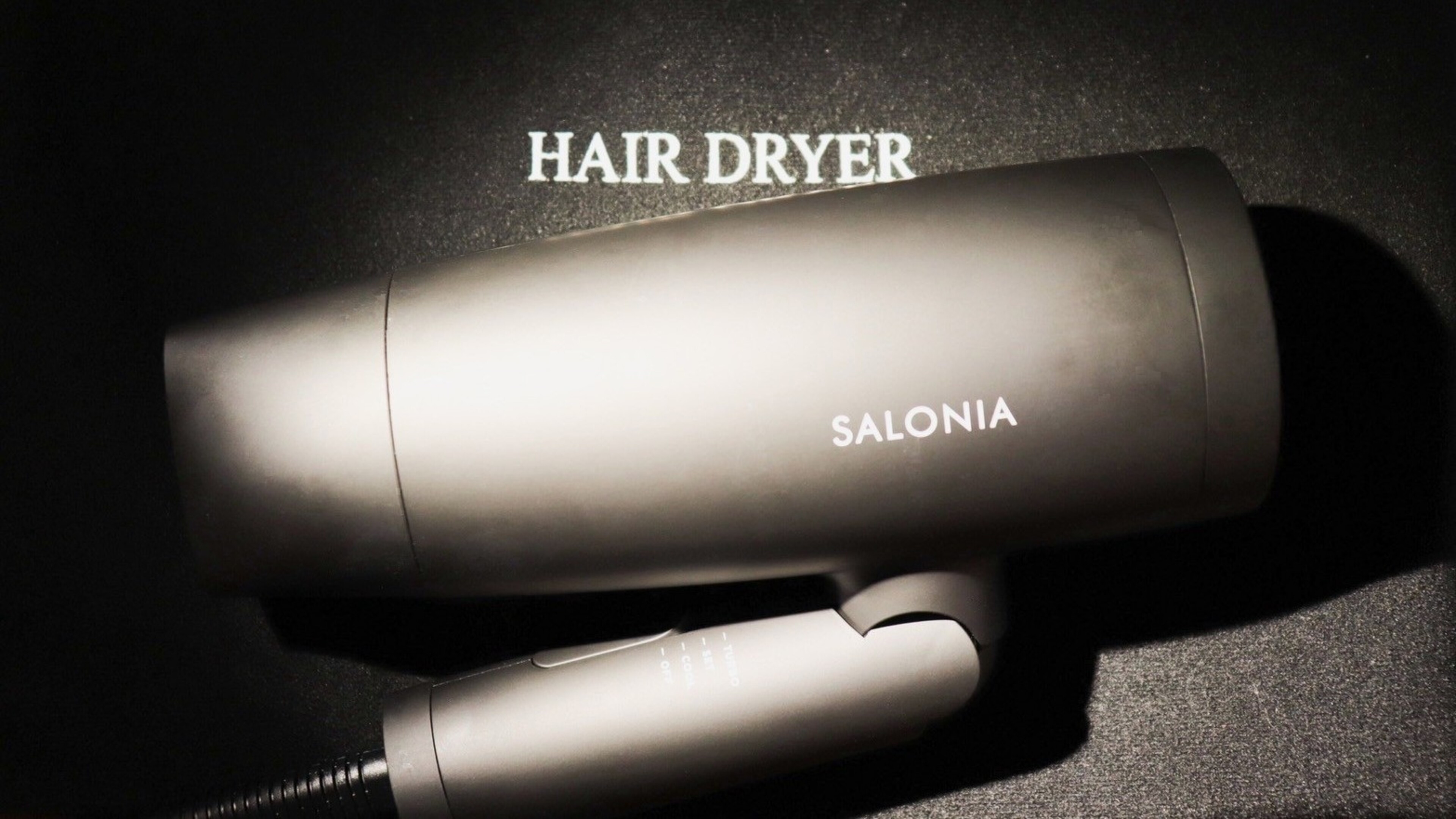 すばやく、美しく。SALONIAのスピーディーイオンドライヤー　～プレミアムフロアへ設置