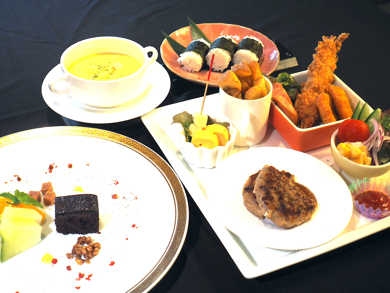 夕食17：00〜 〈2食付/和洋コース〉オリジナル〜国産牛ステーキ付　10時チェックアウト