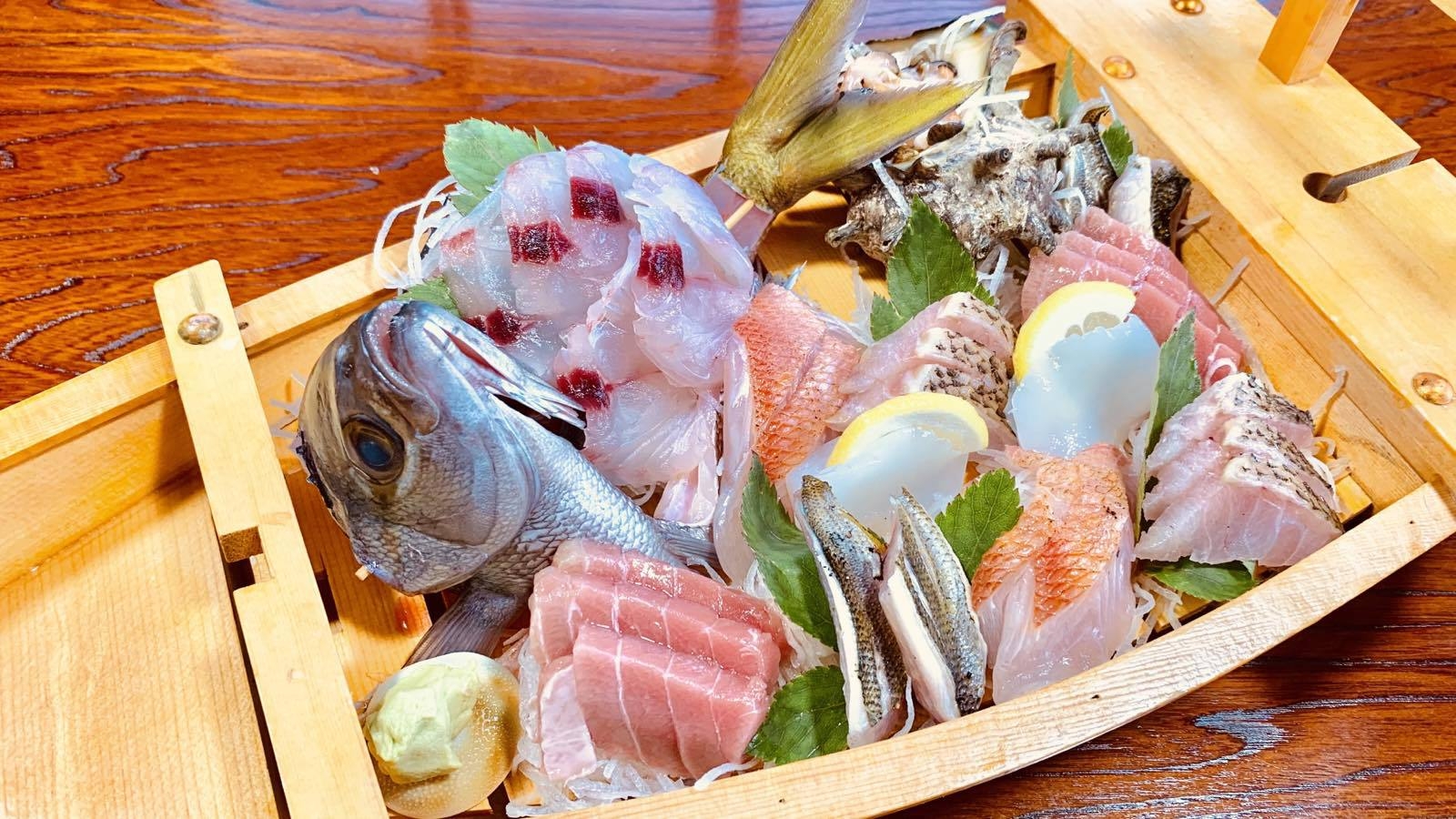 【楽天スーパーSALE】5％OFFやっぱり漁師町の美味さ！！海鮮たっぷり活き造りプラン【お部屋食】