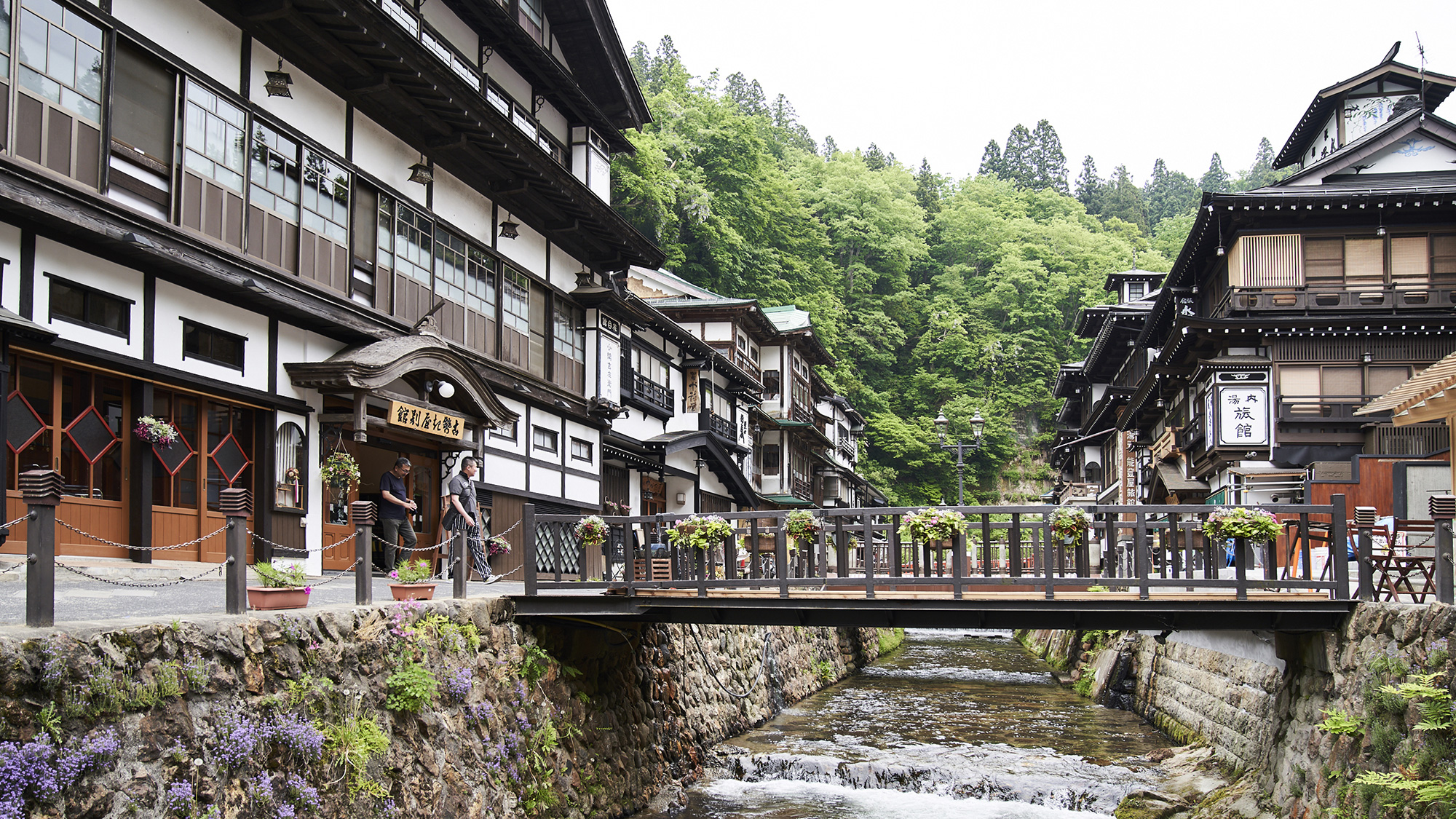 【夏の銀山温泉】