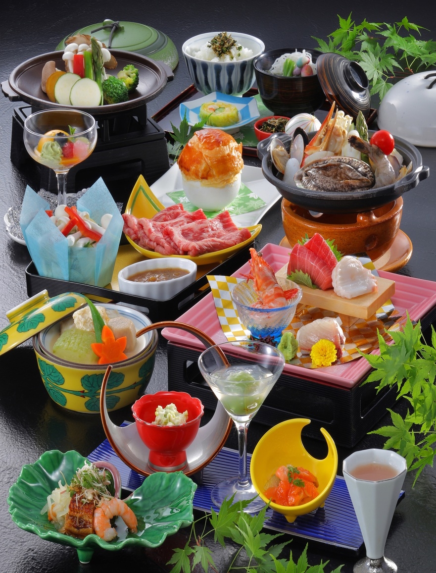 【はなやかコース】　〜八幡屋　夏の美味紀行〜　海鮮・山菜・・・八幡屋のお料理満載