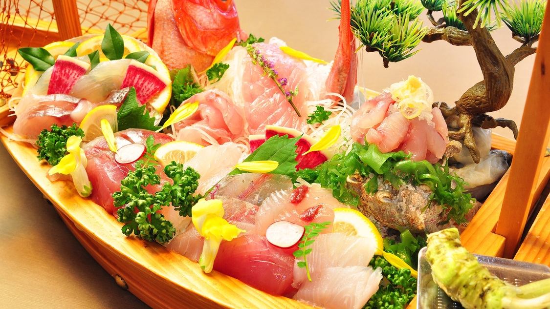【3世代プラン】2部屋目は割引♪『波音会席』＋お造りは舟盛り！夕食は一緒に、朝食は別々もOK♪