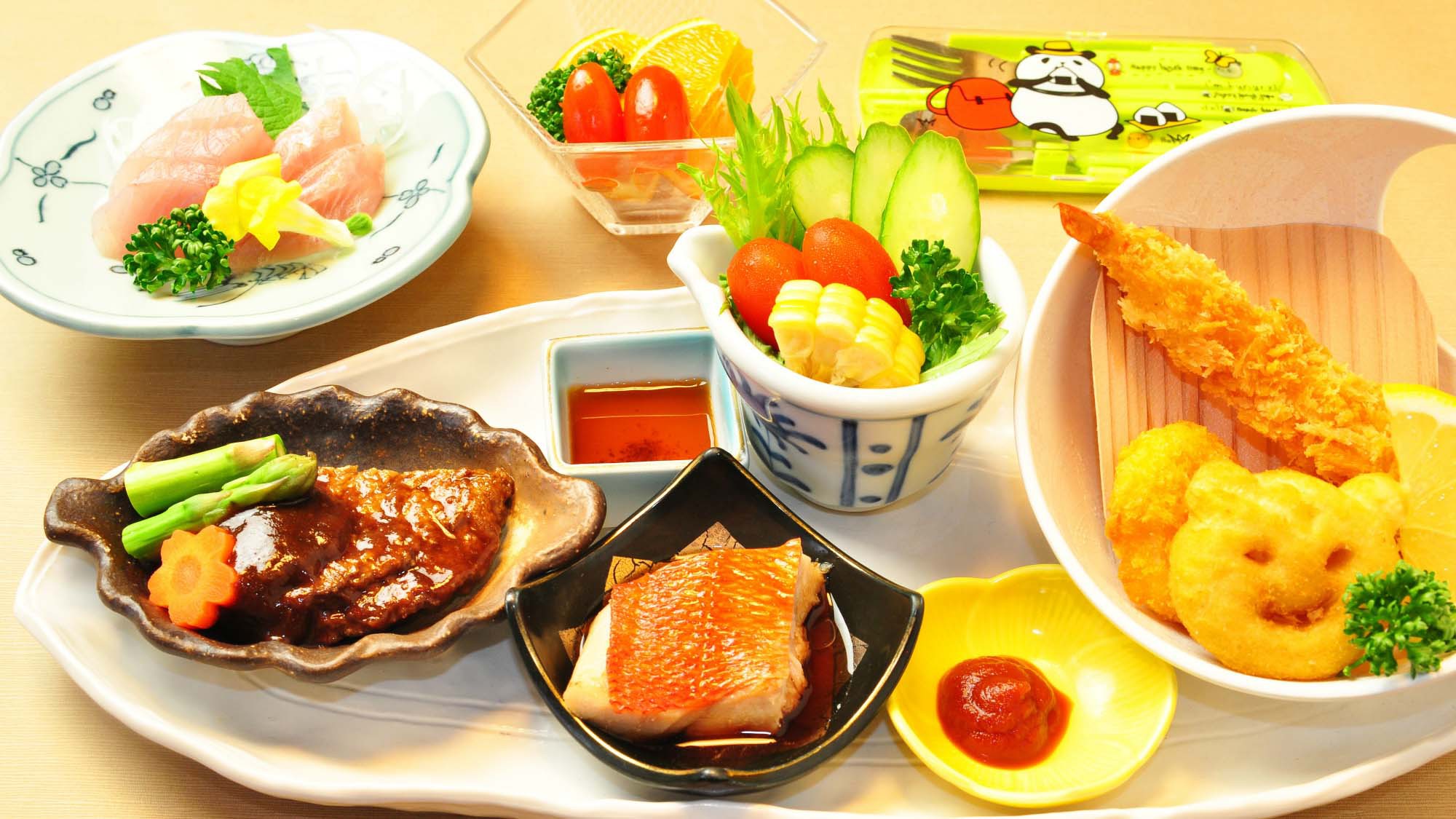 【ファミリープラン】（0歳〜5歳）2名まで添寝無料☆お食事は『波音会席』＋お造りは舟盛り＆お部屋食！