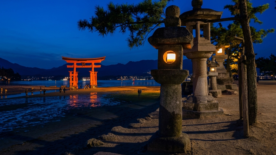 【ナイトクルーズ乗船券付】夜の厳島神社を海から参拝！宮島満喫の旅｜旬を味わうスタンダードな和会席