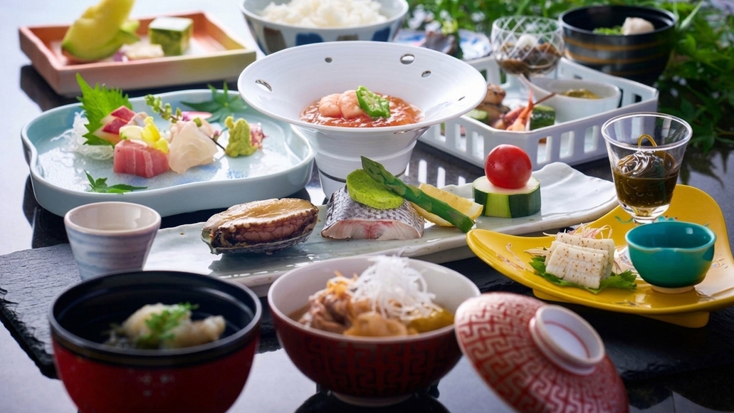 【ナイトクルーズ乗船券付】料理長おすすめの特選和会席｜夜の厳島神社を海から望む幻想的なひととき