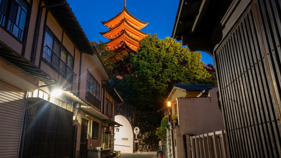 【ナイトクルーズ乗船券付】料理長おすすめの特選和会席｜夜の厳島神社を海から望む幻想的なひととき