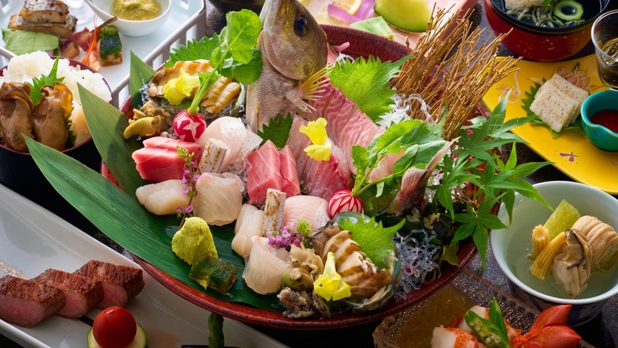 【ナイトクルーズ乗船券付】あわび・イセエビ・広島牛の“3大食材”を堪能｜海の上の参拝と至高の美食旅