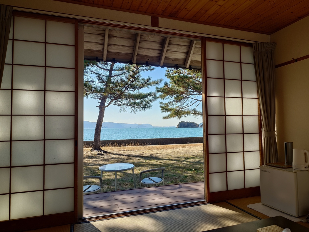 【素泊まり】アートの島・直島／小さな一軒家に滞在♪窓からの眺望は海！アメニティ＆設備充実●全室禁煙