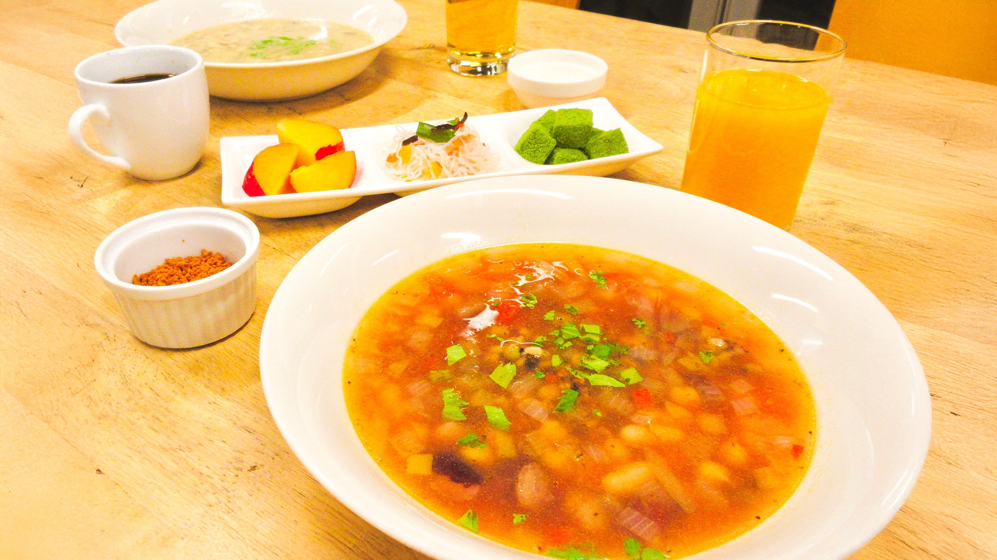 【朝食付】季節のスープリゾット（セルフドリンク付）〜心地よい一日のはじまりをつつじ荘とともに〜