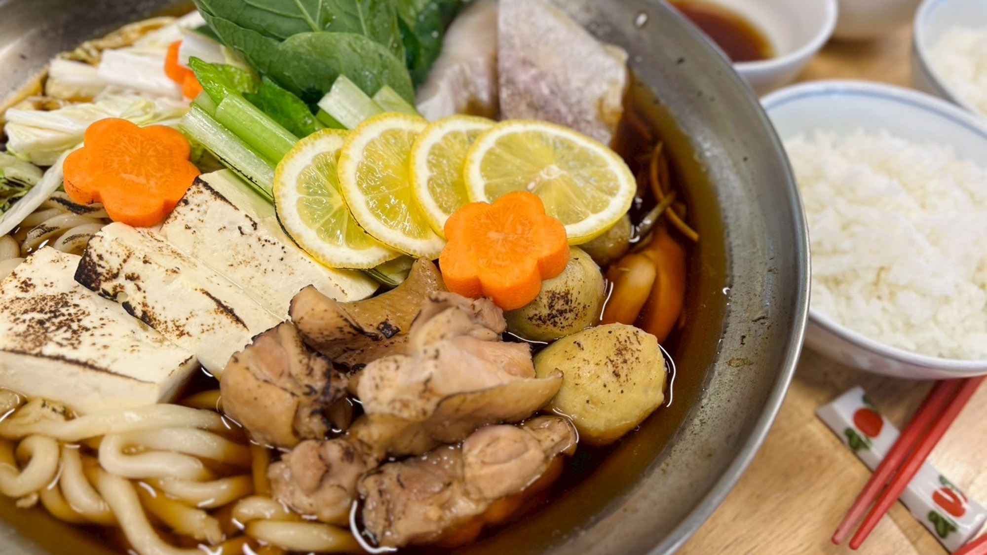 【夕食付】岡山県産森林鶏と魚介の瀬戸内風SUKIYAKI(すき焼き)