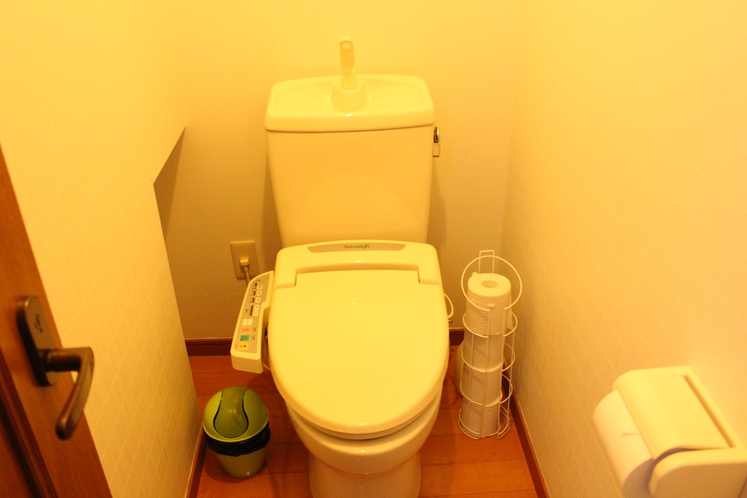 【定員6名部屋(101)】トイレ