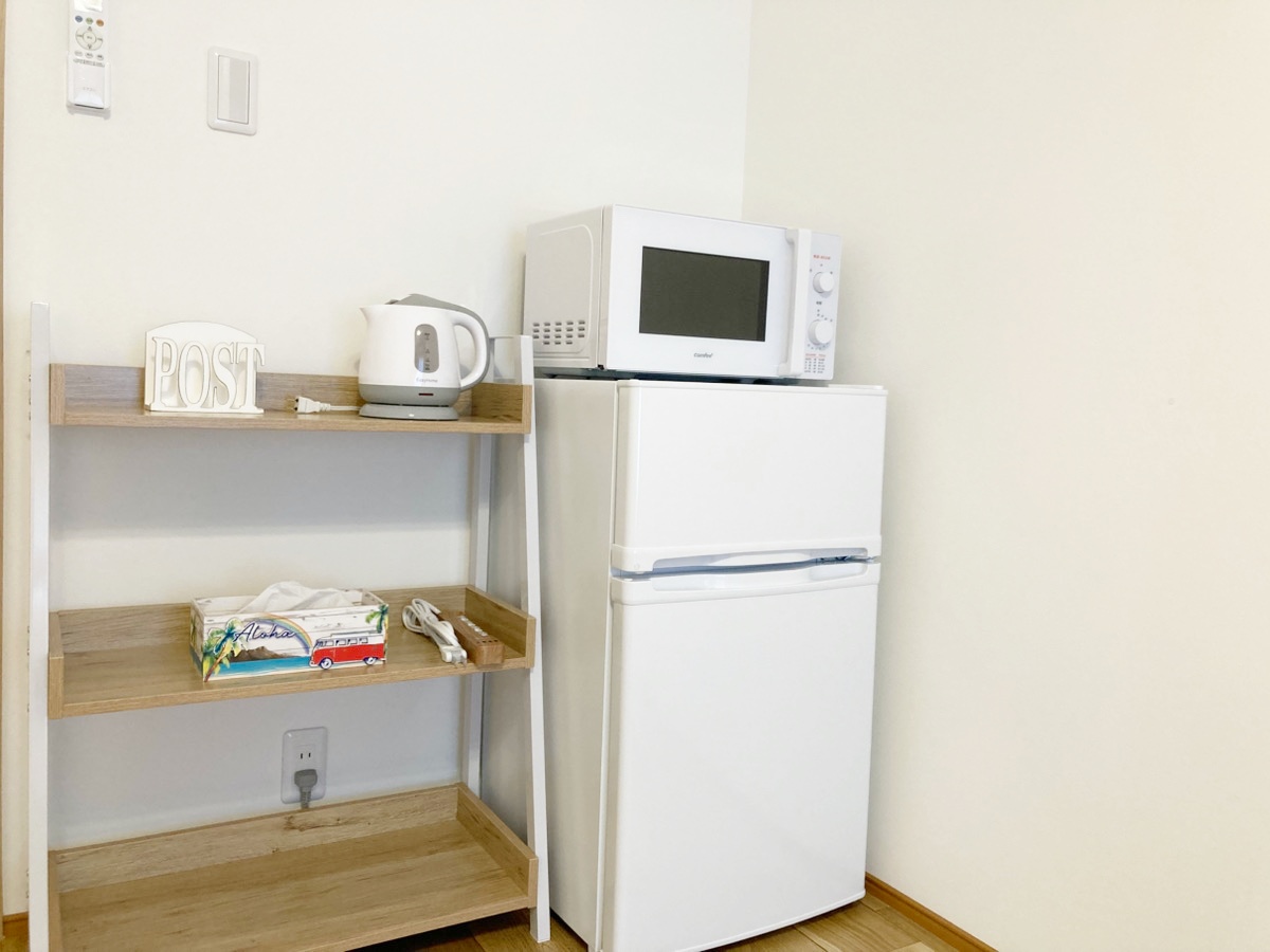 【207】冷蔵庫／電子レンジ／ケトル