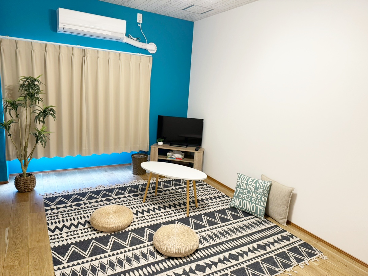 【207】9畳洋室／シャワー／キッチンなし〔定員3名〕