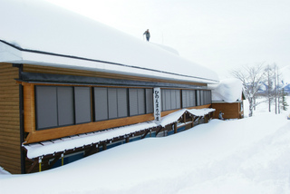 屋根の雪下ろし手伝い