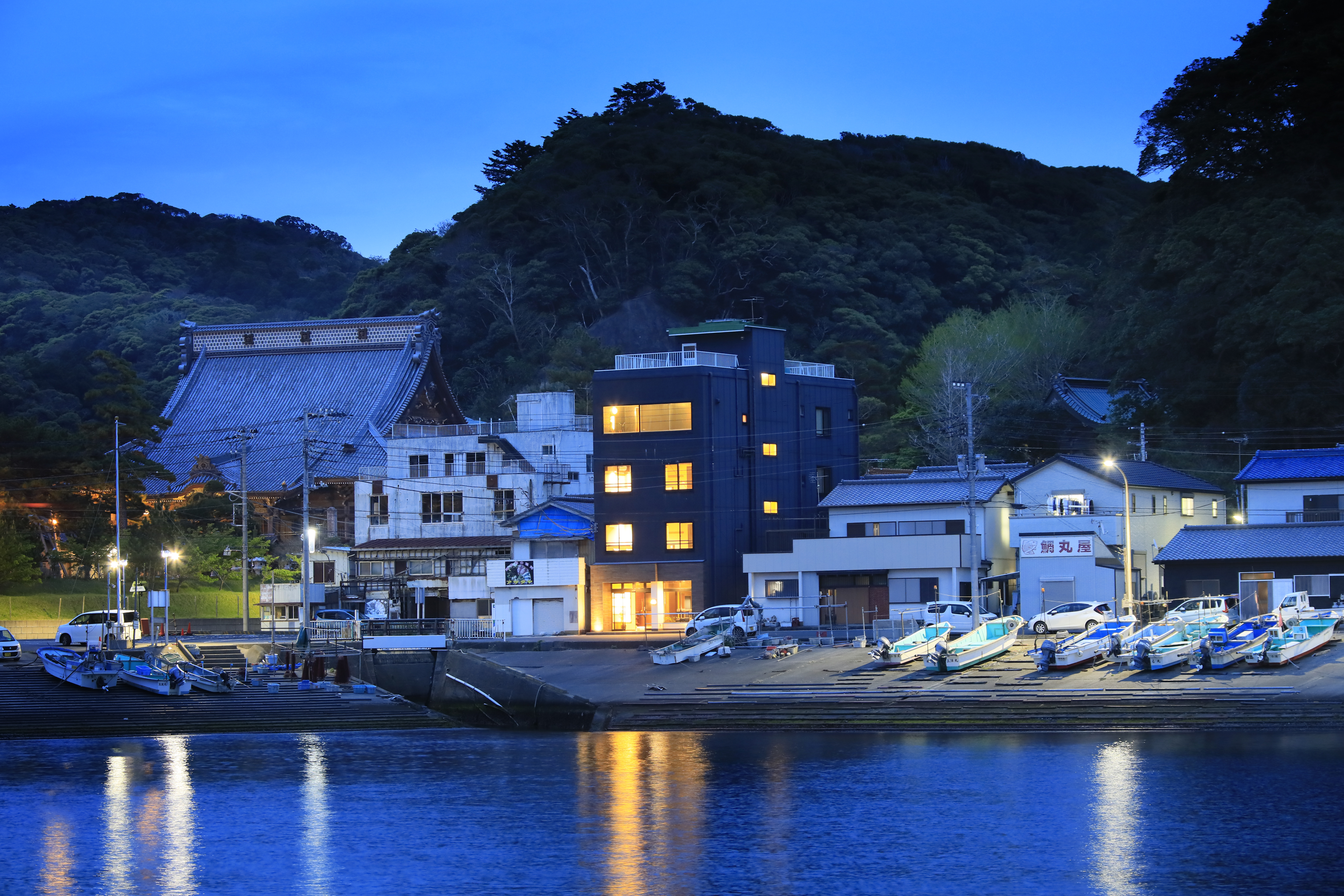 外観　夜景