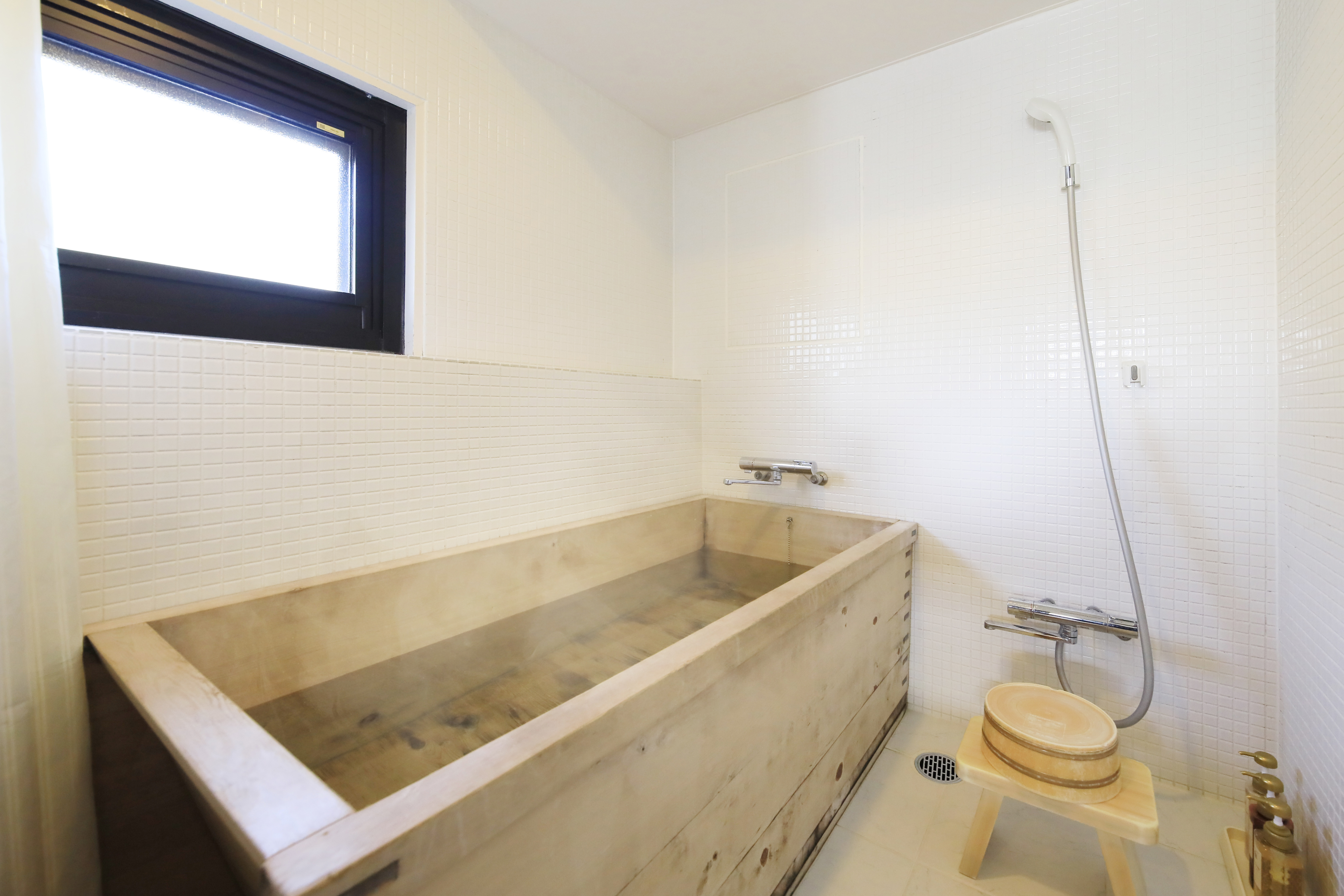【海側客室】16畳檜風呂和室