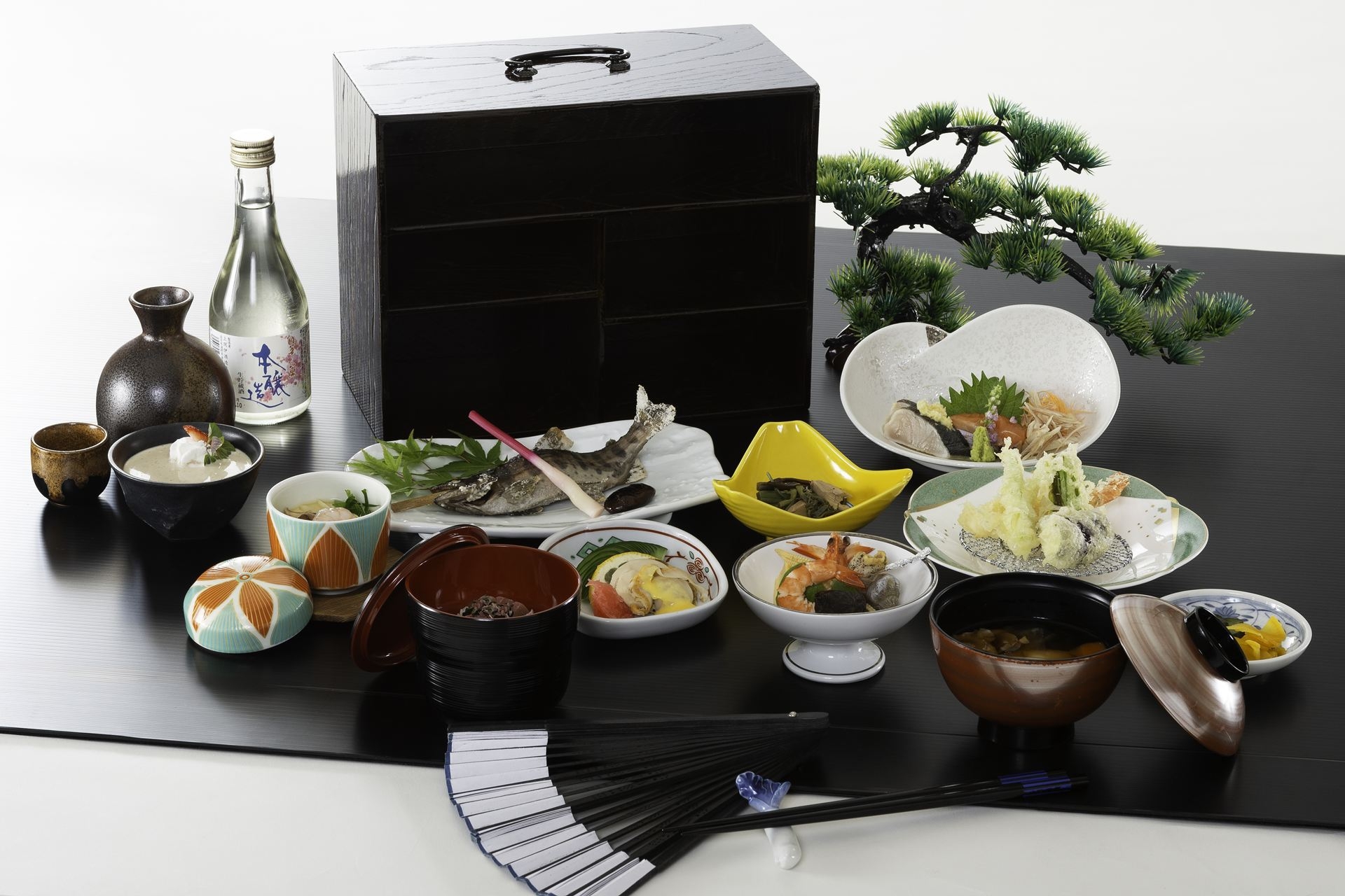 【2食付】【スタンダードプラン】ホテル一押しの旬の食材を味わう和洋折衷料理