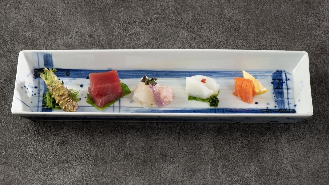 ＜夕食時間：17時30分開始＞【1泊2食付】門出〜KADODE〜≪眺望おまかせ・ツイン≫