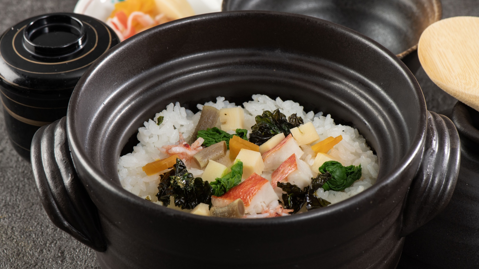 ＜3月・4月のおすすめの一品＞土鍋炊き七宝ご飯【門出】