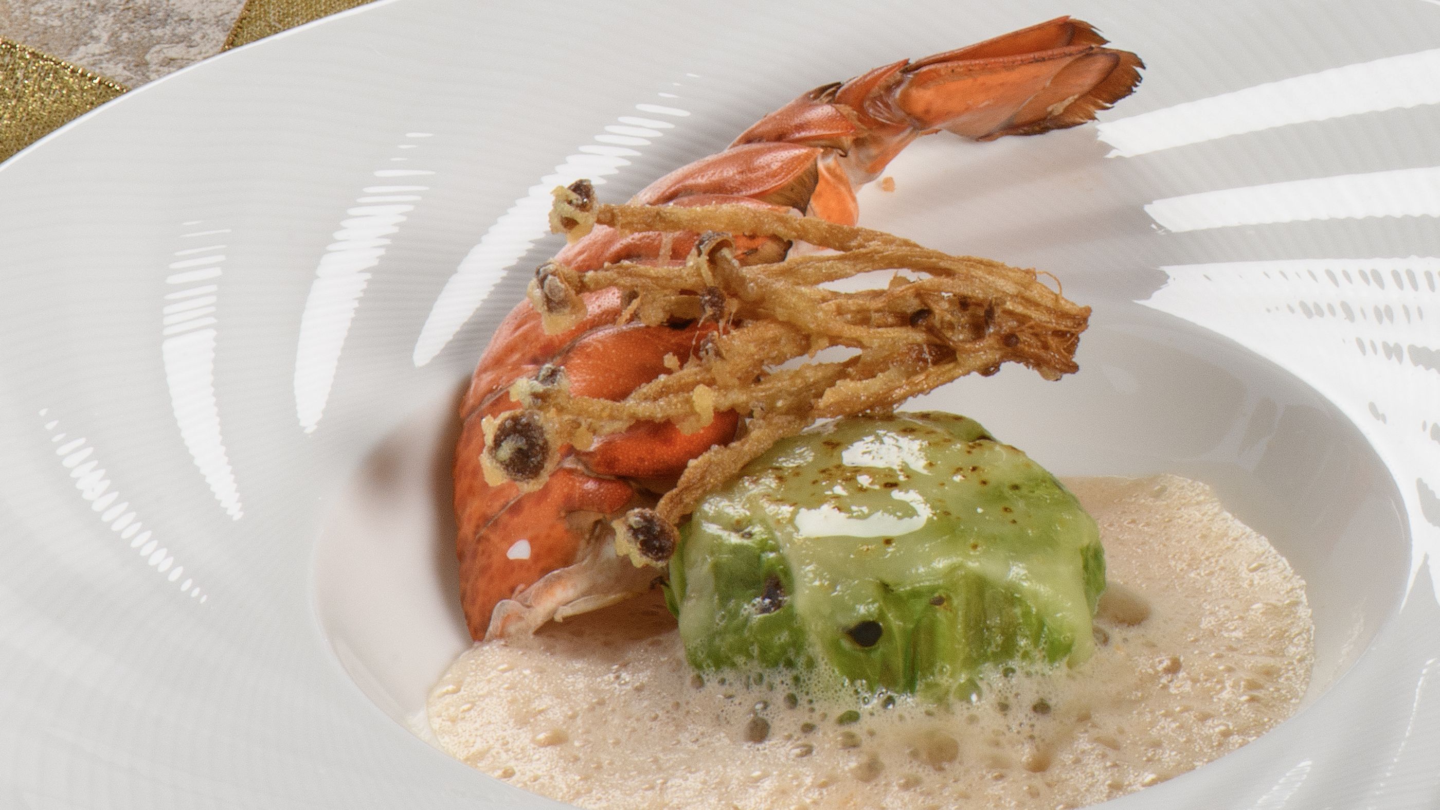 ＜11月・12月のおすすめの一品＞カナダ産オマール海老のシュー・ファルス【特別和洋コース】