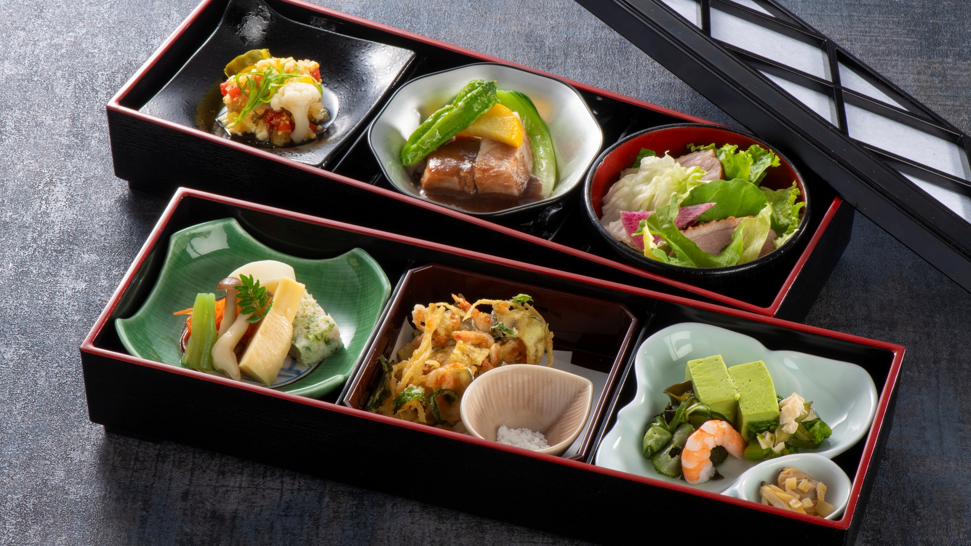 ＜5月・6月のおすすめの一品＞二段箱【天城御膳】