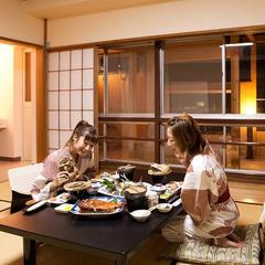 露天風呂が付いたお部屋でお食事を♪