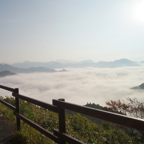 【周辺観光】国見ヶ丘／標高513ｍから望む美しい雲海