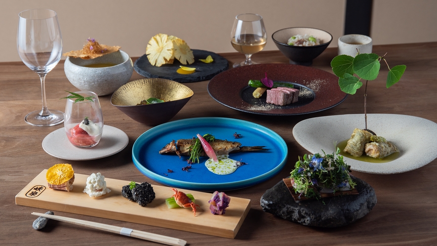 *【夕食（イメージ）】京料理出身の料理長ならではの繊細さや色彩の「凛々しさ」をお愉しみください