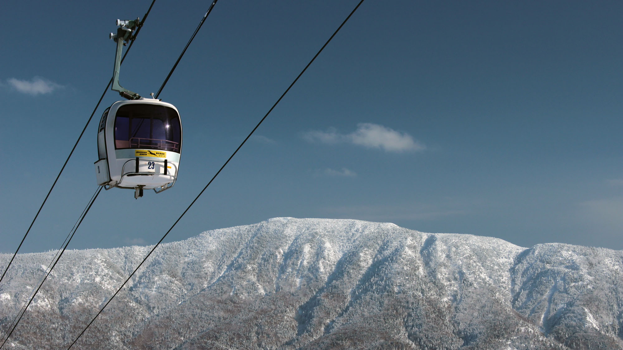 【冬】様々なスキー場が隣接する志賀高原。ゴンドラからの景色は◎