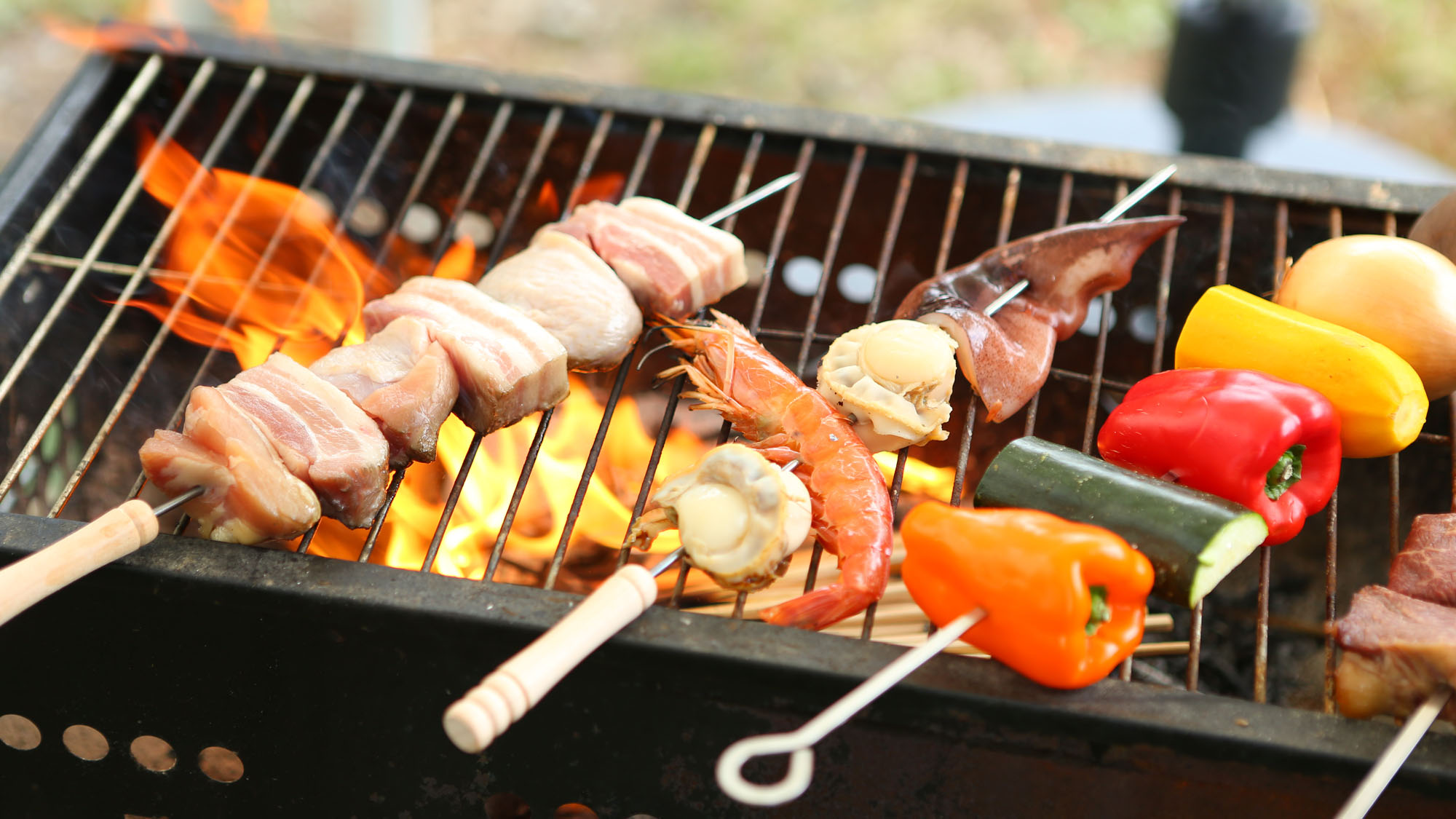 【夏・BBQ】豪快にお肉を焼いて。お肉もお野菜もたっぷりです。