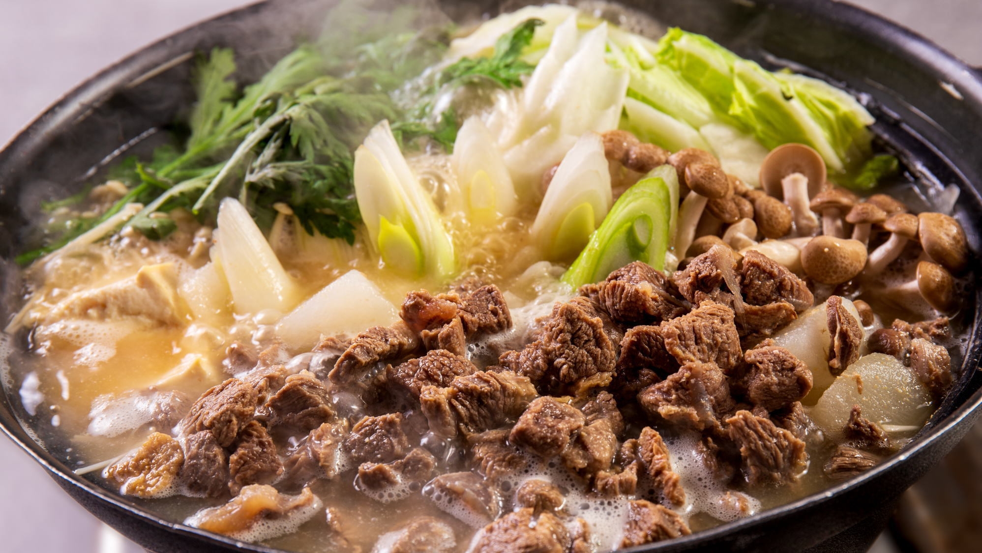 【レストランリニューアル1周年記念プラン】山麓の寿司が10種に！希少なジビエ料理の熊鍋が登場！