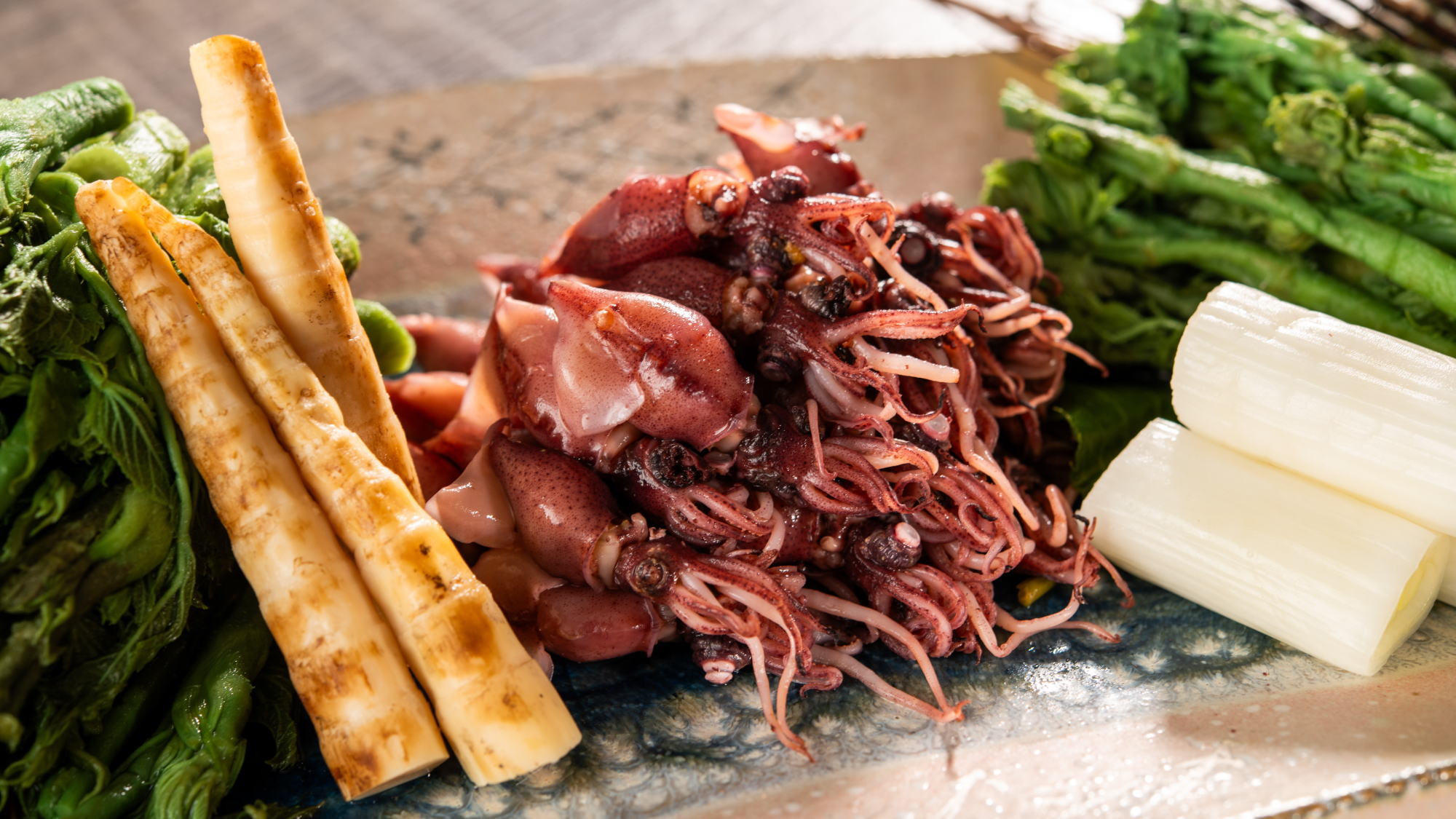 【春季メニュー】[夕食]蛍烏賊と山菜の酢味噌和え