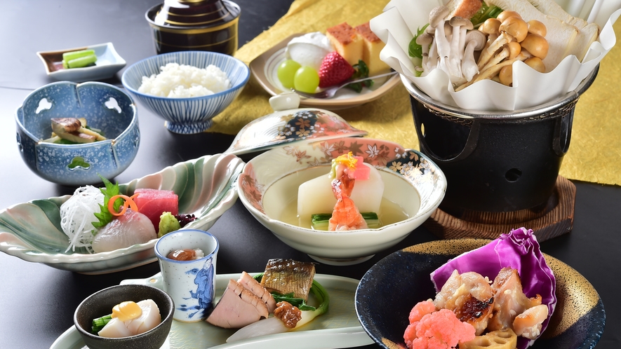 料理長が腕を振るう 季節毎の会席料理コース（写真はイメージ）