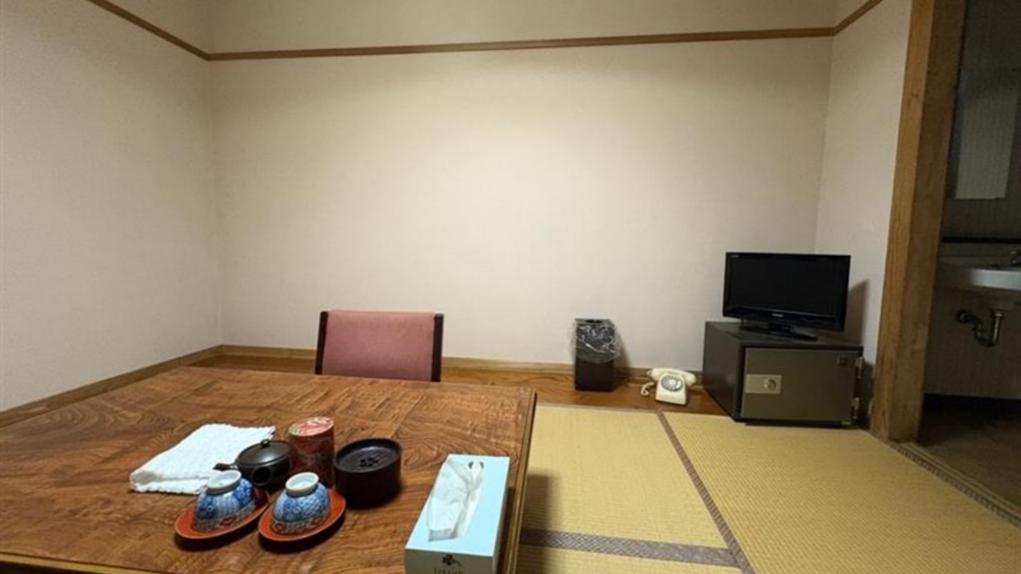 *【客室】＜和室6畳～8畳トイレ付＞昔ながらの和の設えを大切にした、心安らぐ和室です。